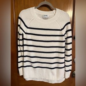 Old Navy white and navy stripe sweater